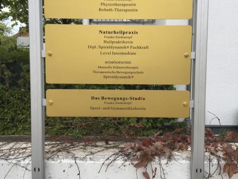 Schildanlagen & Pylone – Arbeitsbeispiel 4 von GFT Witt, München